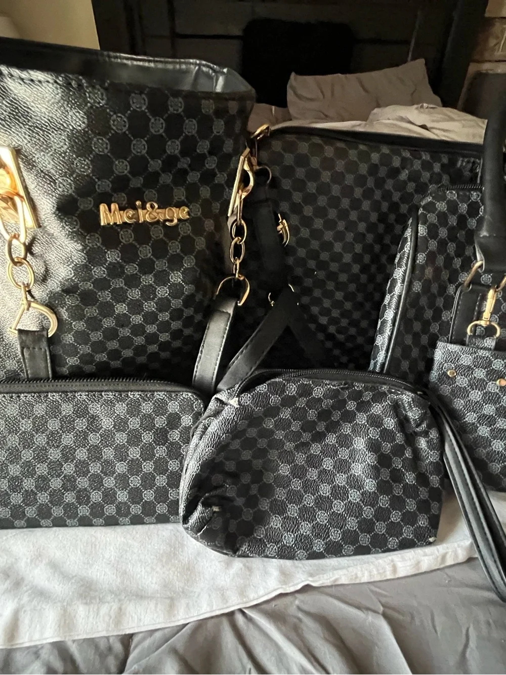 Melorge Black Checkered 5-Piece Women’s Bag Set